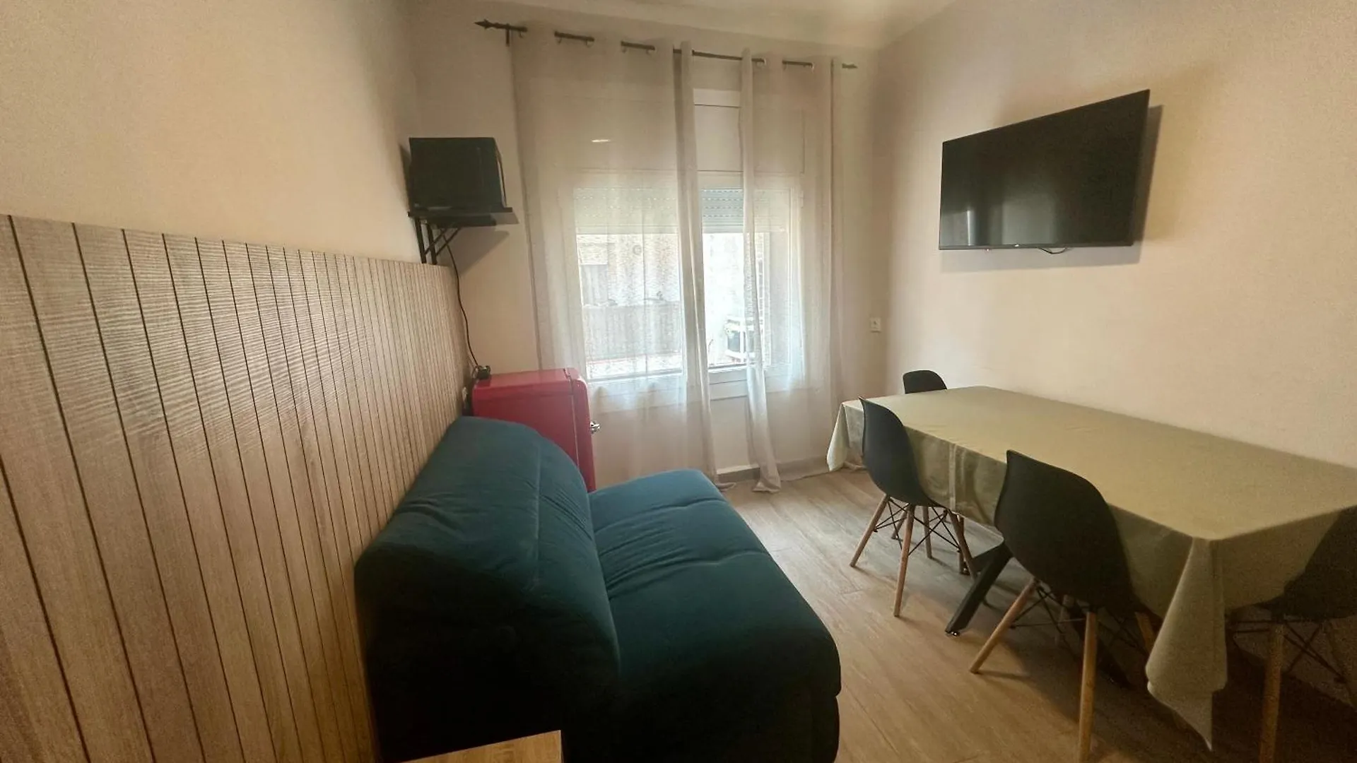 Encantador Apartamento Centrico En Fonda Can Setmanes By Cozycatalonia ブラナス アパート
